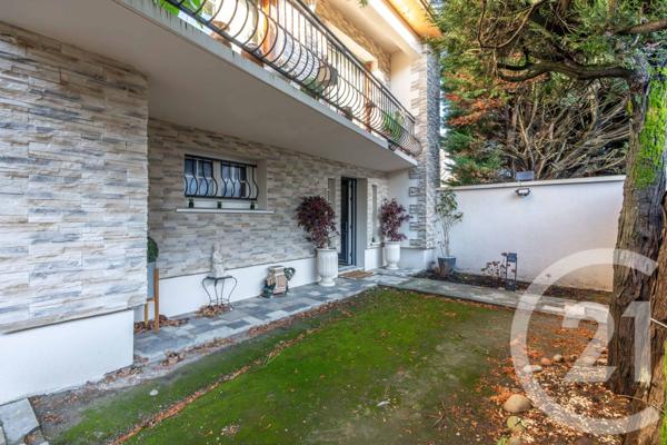 Maison à vendre  9 pièces - 231,79 m2 CHAMPIGNY SUR MARNE - 94