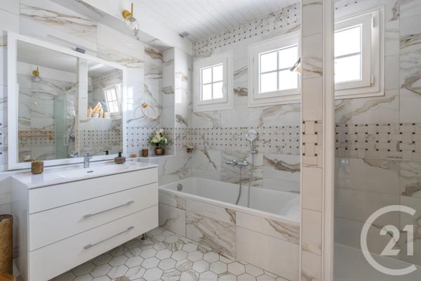 Maison à vendre  9 pièces - 231,79 m2 CHAMPIGNY SUR MARNE - 94