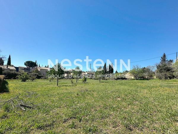 A VENDRE TERRAIN CONSTRUCTIBLE 1200 m2 LORGUES PROCHE VILLAGE