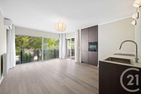 Appartement F3 à vendre  3 pièces - 58,14 m 2   NICE  - 06