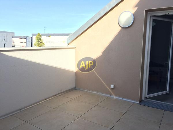 Location appartement Nantes : 1 077 € - AJP Immobilier Nantes Jouzel