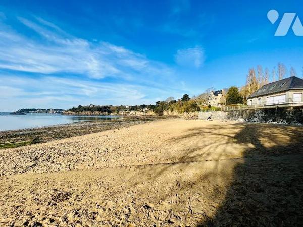 Appartement T2 / SAINT-SERVAN / LA BRIANTAIS

Situé au premier étage d'une résidence de stand...
