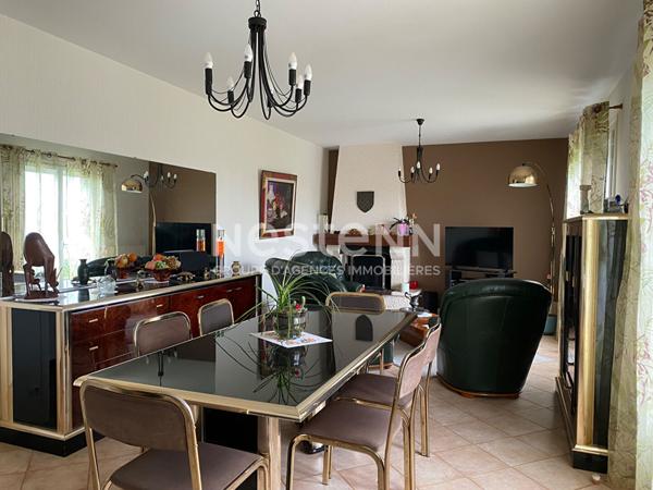 Maison à vendre à Nontron - 4 pièces, 3 chambres, excellent état