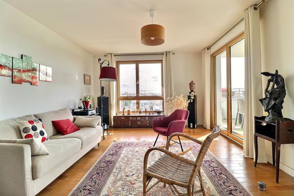 FRONT POPULAIRE ? EMBLÉMATIK ? 109 M² ? 12E ÉTAGE ? VUE SACRÉ-C?UR ? GRAND 3 PIÈCES ÉVOLUTIF