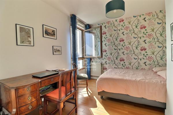 FRONT POPULAIRE ? EMBLÉMATIK ? 109 M² ? 12E ÉTAGE ? VUE SACRÉ-C?UR ? GRAND 3 PIÈCES ÉVOLUTIF