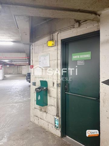 Place de Parking Place des Fêtes