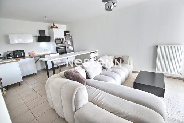 PORTES DE LYON -  - VENISSIEUX - T3 - BALCON - RÉSIDENCE SECURISEE - PROCHE TRAMWAY - BUS - MÉTRO - GARE - A6 - A7 - ROCADE EST
