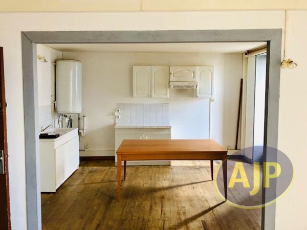 Vente immeuble Lesparre Medoc : 213 500 € - AJP Lesparre Immobilier