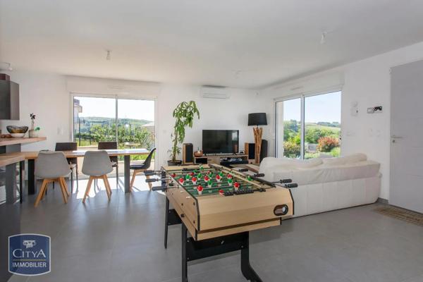 Maison à vendre 5 pièces 102m² Régny (42630)