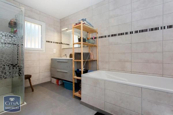 Maison à vendre 5 pièces 102m² Régny (42630)