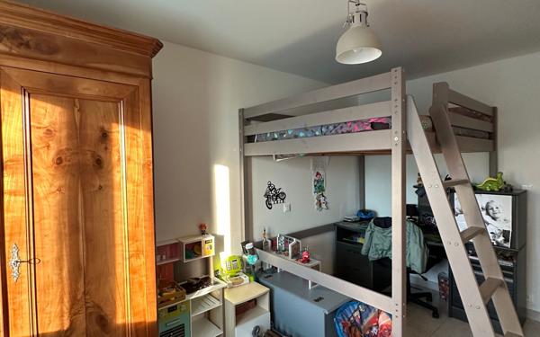 Maison à vendre    7 pièces • 200 m2 Montréal