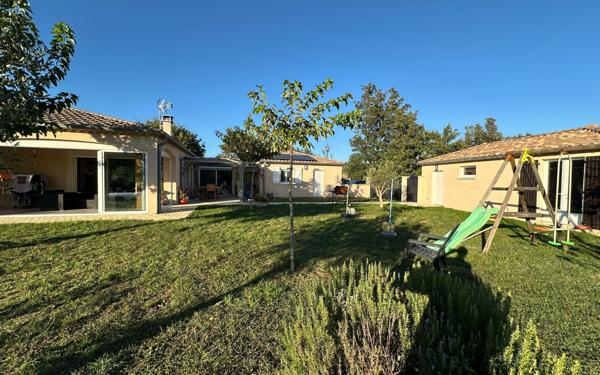 Maison à vendre    7 pièces • 200 m2 Montréal