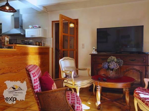 Maison en pierre au calme