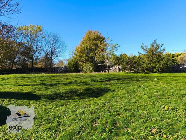 Maison en pierre au calme