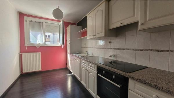 IDÉAL INVESTISSEUR ? MAISON LOUÉE AVEC JARDIN ET GARAGE - SECTEUR POLE SANTE SUD