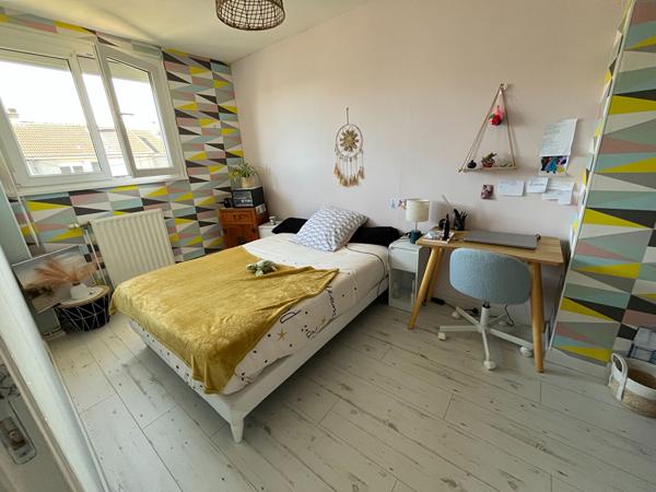 IDÉAL INVESTISSEUR ? MAISON LOUÉE AVEC JARDIN ET GARAGE - SECTEUR POLE SANTE SUD