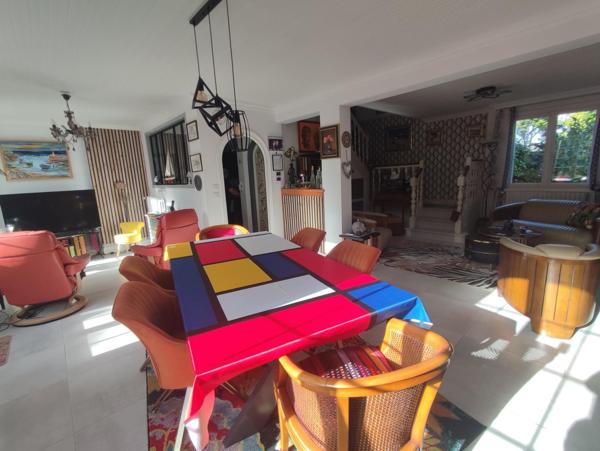 Maison d’Exception avec Gîte  – Un Bien Rare et Polyvalent !