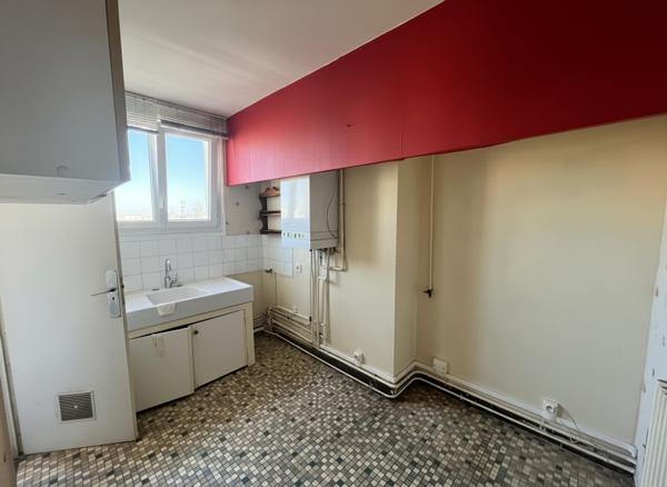 T3/4 avec parking ss et cave