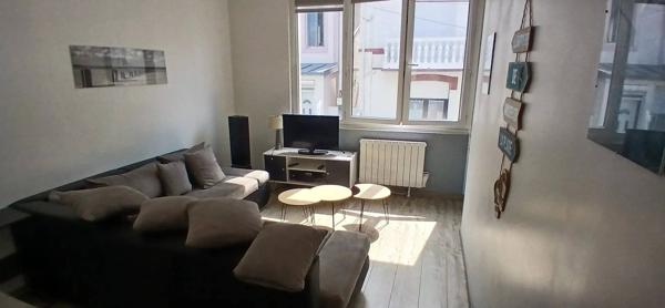 Appartement T3 cabine, terrasse, cour et garage