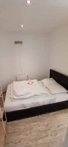 Appartement T3 cabine, terrasse, cour et garage