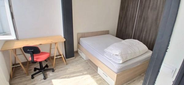 Appartement T3 cabine, terrasse, cour et garage
