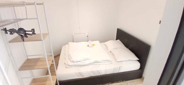 Appartement T3 cabine, terrasse, cour et garage