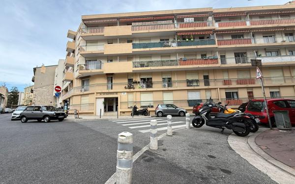 Appartement à vendre    2 pièces • 50,02 m2 Nice