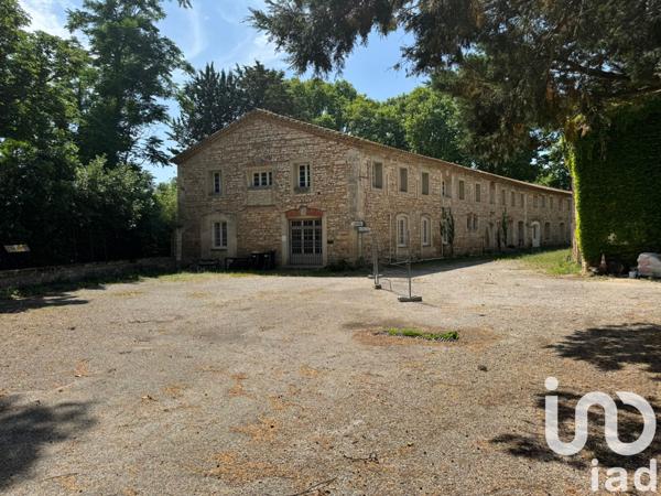 Immeuble à vendre 320 m² Nîmes-Saint-Césaire
