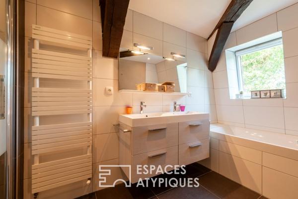 Authentique grange revisitée avec élégance et modernité