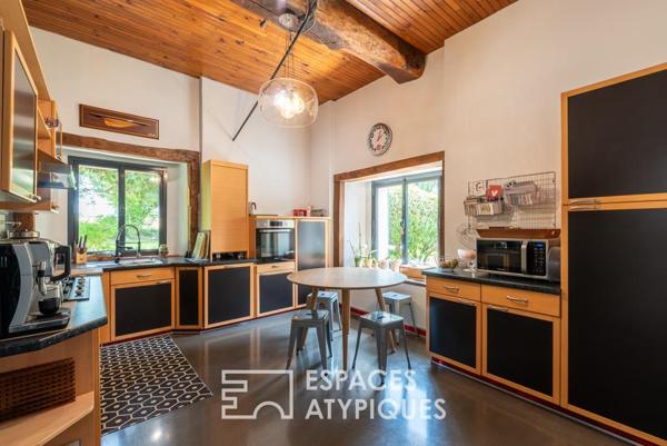 Authentique grange revisitée avec élégance et modernité