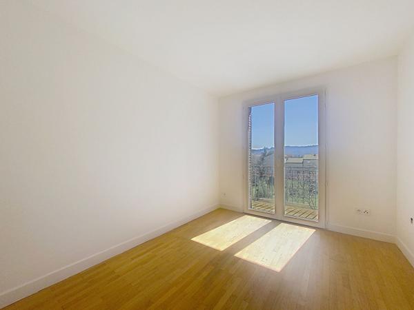 Appartement 4 pièces  avec terrasse à louer à Laragne-Monteglin - Ré