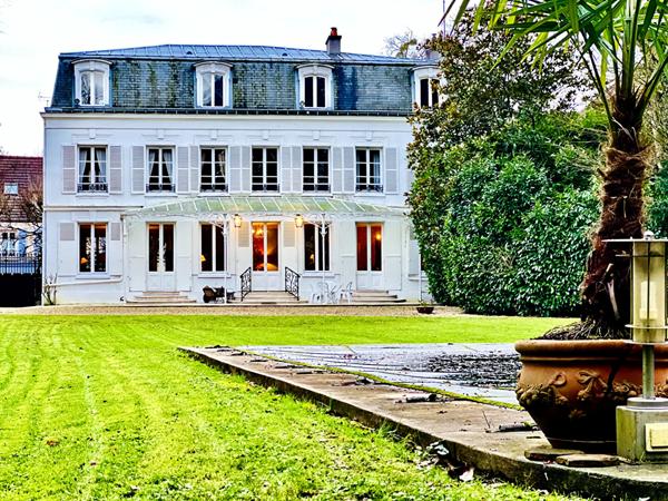 Demeure de prestige Tournan En Brie 12 pièce(s) 376.49 m2