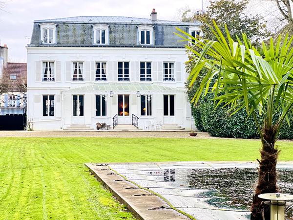 Demeure de prestige Tournan En Brie 12 pièce(s) 376.49 m2