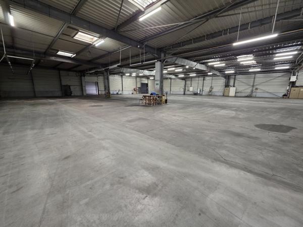 Entrepôts et Bureaux à BONDUES (59910)