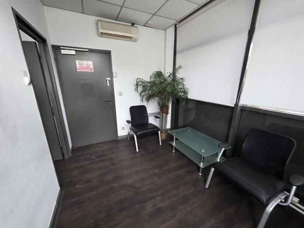 Entrepôts et Bureaux à BONDUES (59910)