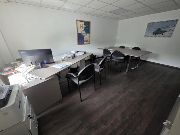 Entrepôts et Bureaux à BONDUES (59910)