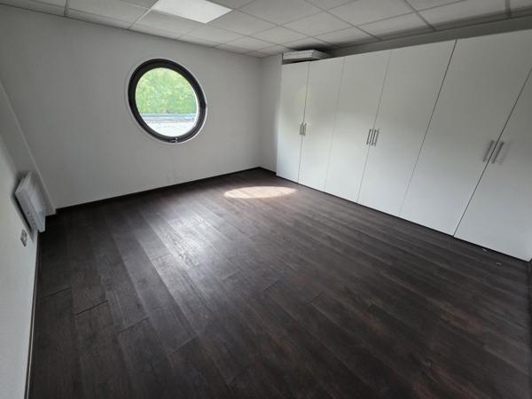 Entrepôts et Bureaux à BONDUES (59910)