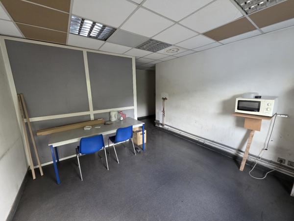 Entrepôts et Bureaux à BONDUES (59910)