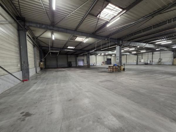 Entrepôts et Bureaux à BONDUES (59910)