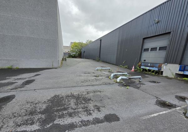 Entrepôts et Bureaux à BONDUES (59910)