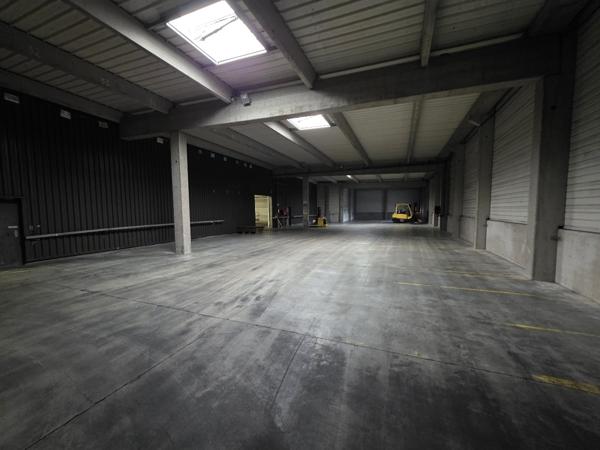 Entrepôts et Bureaux à BONDUES (59910)