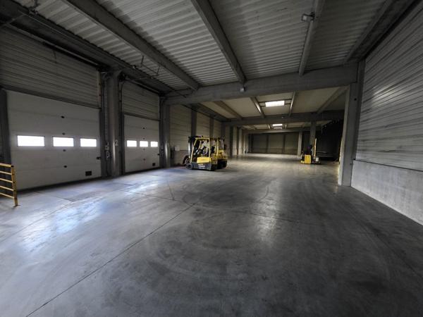 Entrepôts et Bureaux à BONDUES (59910)