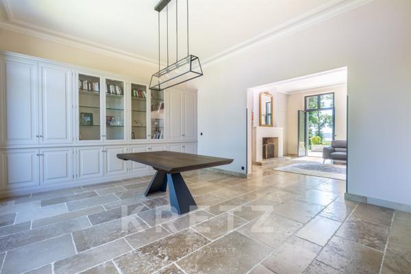 Propriété d'exception avec un parc de 1,6 hectares