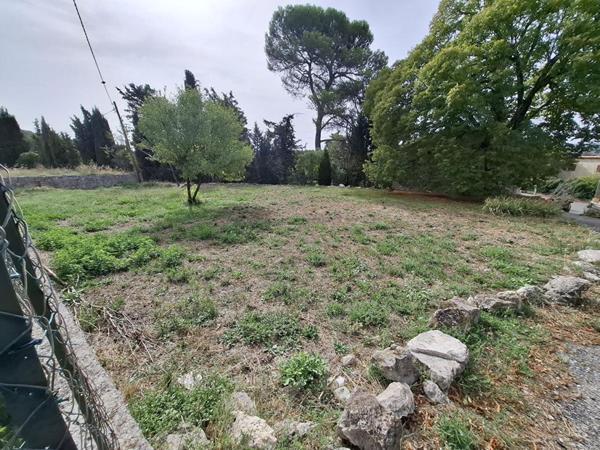 VENTE TERRAIN PLAT CONSTRUCTIBLE 470 M²