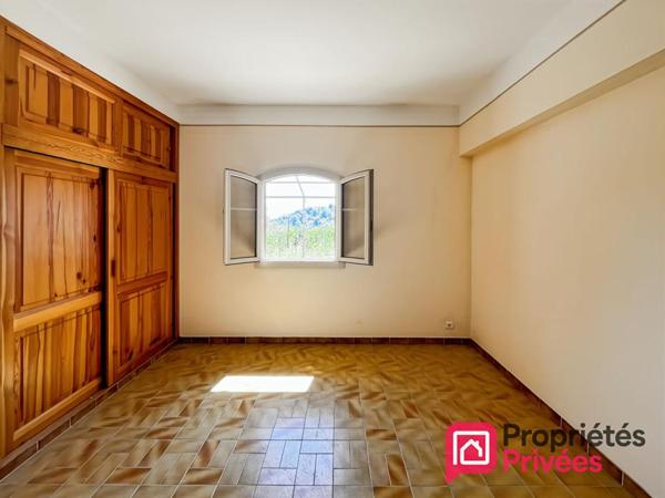 Rez-de-villa 181 m² avec jardin 300 m² - La Gaude