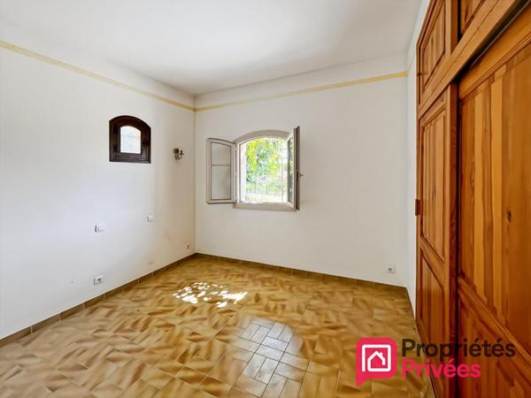Rez-de-villa 181 m² avec jardin 300 m² - La Gaude
