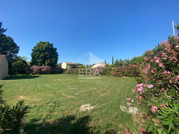 Terrain L Isle Sur La Sorgue 654 m2