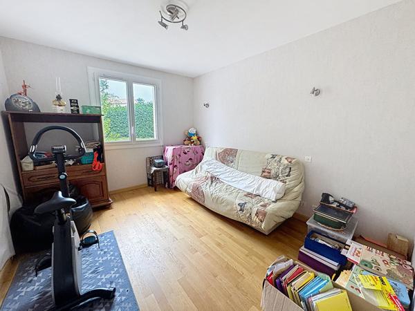 Vertou Beautour, Plain Pied de 3 chambres , garage et grande dependance