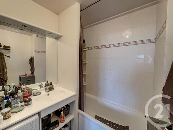 Appartement F3 à vendre  3 pièces - 59,77 m2 LE BLANC MESNIL - 93