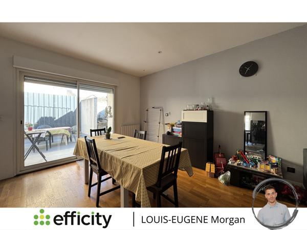 Immeuble 15 pièces - 306 m²